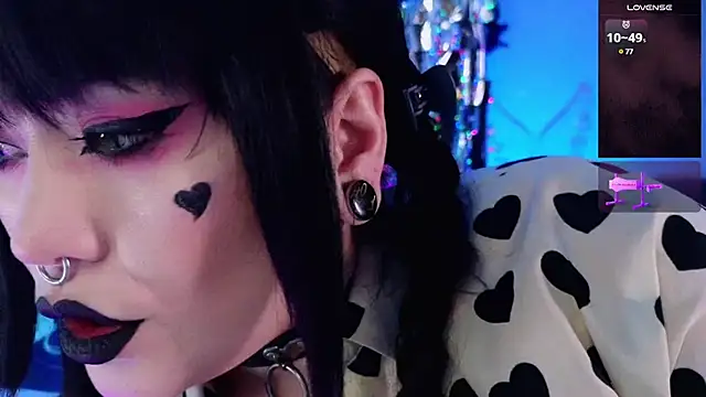 wickedxqueen online show from 18, 3, 2025