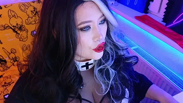 Snapshot of wickedxqueen chatting on 9, 6, 2026 wickedxqueen online show from 9, 6, 2026