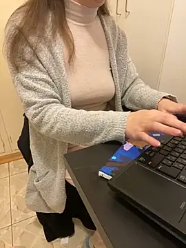 AlisaaRose online show from 12, 3, 2025