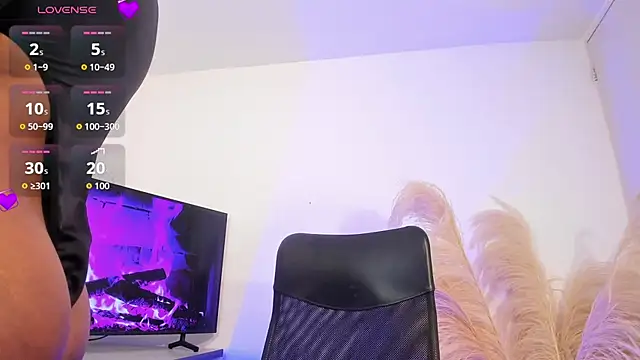 Snapshot of Fenty_XX chatting on 13, 9, 2025 Fenty XX online show from 13, 9, 2025