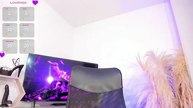 Snapshot of Fenty_XX chatting on 25, 9, 2025 Fenty XX online show from 25, 9, 2025