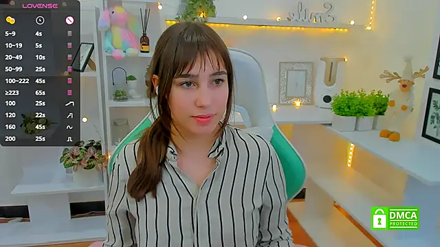  Eliizabeth  online show from 30, 1, 2025