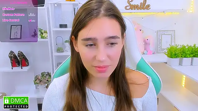  Eliizabeth  online show from 8, 9, 2025