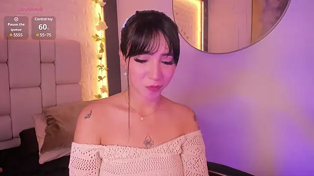 Snapshot of emma_woods_ chatting on 10, 12, 2024 emma woods online show from 10, 12, 2024