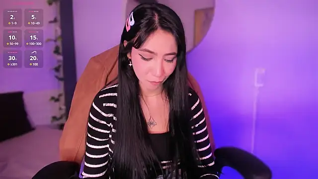 Snapshot of emma_woods_ chatting on 28, 12, 2024 emma woods online show from 28, 12, 2024