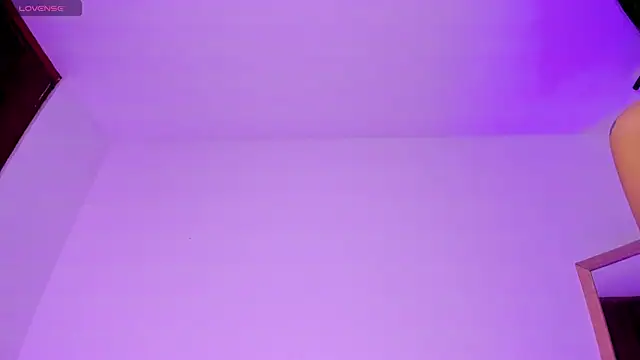 Snapshot of emma_woods_ chatting on 10, 3, 2025 emma woods online show from 10, 3, 2025