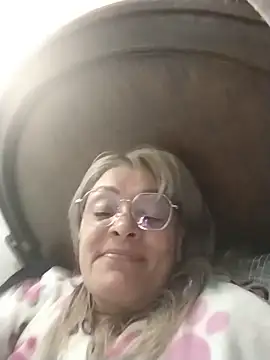 Snapshot of RebeccaThompson chatting on 12, 5, 2026 RebeccaThompson online show from 12, 5, 2026