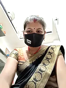 Snapshot of Riyaa-Devi chatting on 24, 12, 2024 Riyaa-Devi online show from 24, 12, 2024