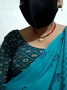 Snapshot of Riyaa-Devi chatting on 9, 2, 2025 Riyaa-Devi online show from 9, 2, 2025