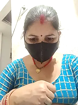 Snapshot of Riyaa-Devi chatting on 28, 2, 2025 Riyaa-Devi online show from 28, 2, 2025