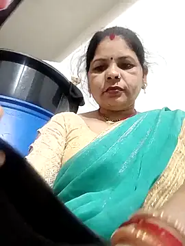 Snapshot of Riyaa-Devi chatting on 2, 3, 2025 Riyaa-Devi online show from 2, 3, 2025