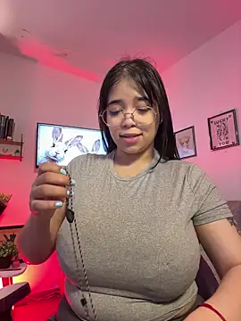 tati reyess online show from 31, 3, 2026