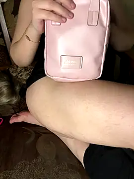 Snapshot of Mayoosh6 chatting on 16, 9, 2025 Mayoosh6 online show from 16, 9, 2025