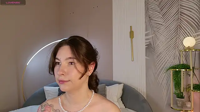 Snapshot of Marie_Diaze chatting on 2, 5, 2026 Marie Diaze online show from 2, 5, 2026