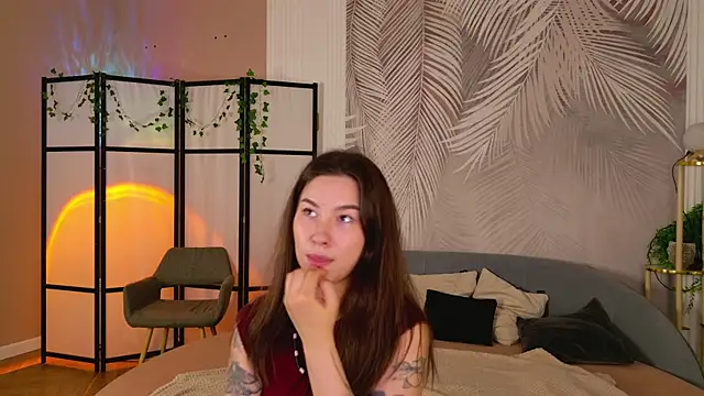 Marie Diaze online show from 30, 6, 2026
