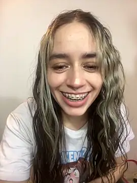 Natalia Suarez online show from 5, 11, 2025