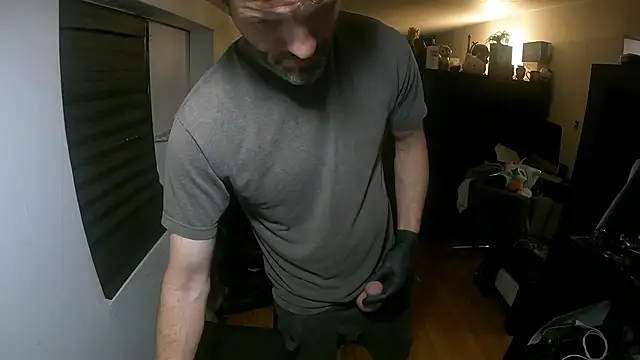 Snapshot of leanjamesdean chatting on 5, 1, 2025 leanjamesdean online show from 5, 1, 2025