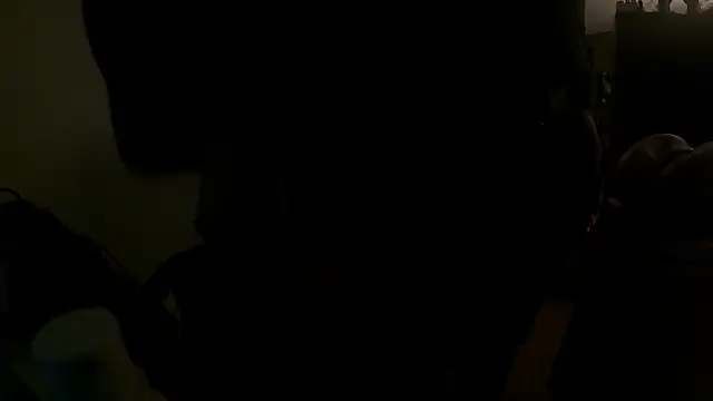 Snapshot of leanjamesdean chatting on 13, 10, 2025 leanjamesdean online show from 13, 10, 2025