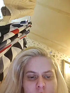 AshleyDalton101 online show from 12, 3, 2026