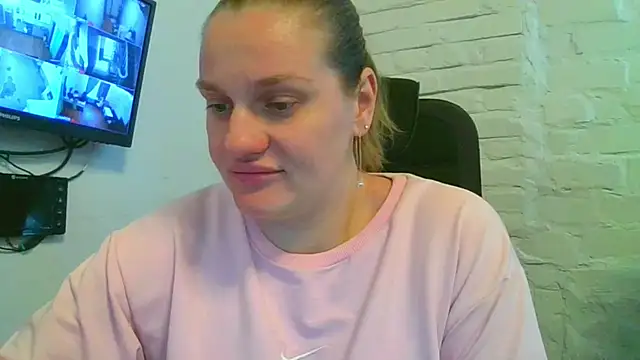 Snapshot of EndlessLustX chatting on 24, 9, 2025 EndlessLustX online show from 24, 9, 2025