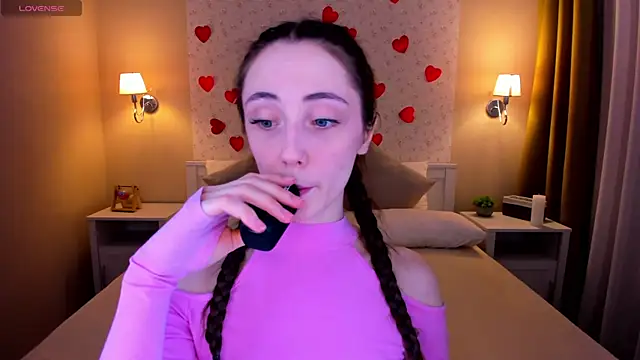 Snapshot of Lexi_Split chatting on 15, 2, 2025 Lexi Split online show from 15, 2, 2025