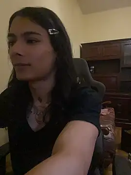 Snapshot of calliemaggotbone chatting on 14, 6, 2026 calliemaggotbone online show from 14, 6, 2026