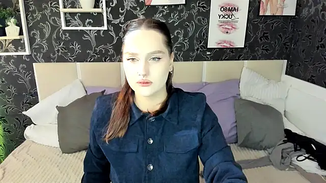 SofiaLovelyC online show from 5, 5, 2026