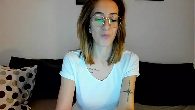 DesireMore90 online show from 17, 12, 2024