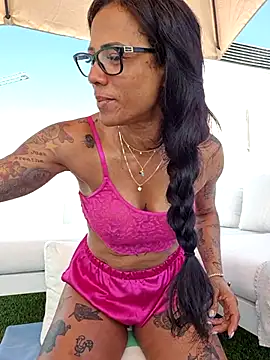 Snapshot of Allana_Squirt chatting on 16, 6, 2026 Allana Squirt online show from 16, 6, 2026