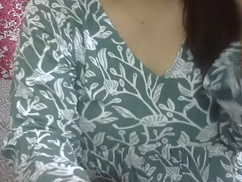 Snapshot of Lusty_Wife1 chatting on 25, 4, 2026 Lusty Wife1 online show from 25, 4, 2026
