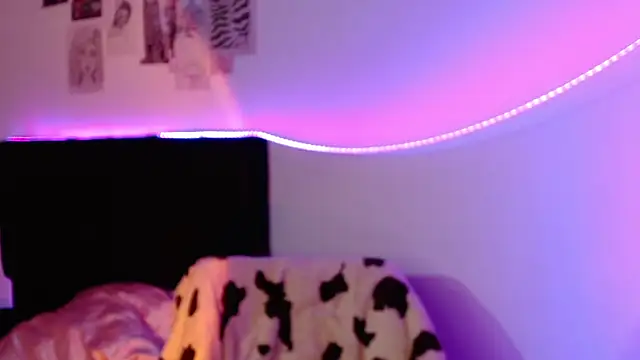 Snapshot of Coralinnee_ chatting on 26, 1, 2025 Coralinnee  online show from 26, 1, 2025