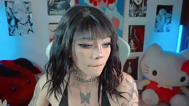 Snapshot of Deadly_Doll chatting on 27, 9, 2025 Deadly Doll online show from 27, 9, 2025