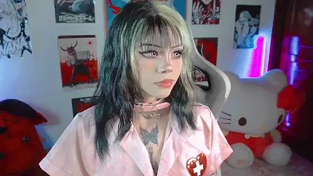 Snapshot of Deadly_Doll chatting on 18, 10, 2025 Deadly Doll online show from 18, 10, 2025