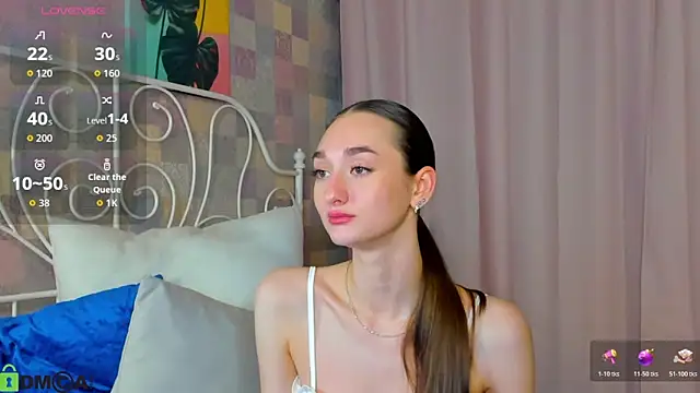 Snapshot of Kelly_Powell chatting on 15, 11, 2025 Kelly Powell online show from 15, 11, 2025