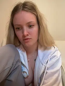 mariemelissah online show from 6, 3, 2025