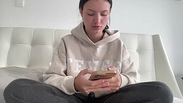 mariemelissah online show from 15, 12, 2025