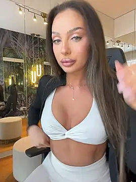 Snapshot of MileySin1111 chatting on 21, 2, 2026 MileySin1111 online show from 21, 2, 2026