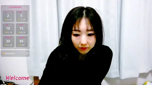 Snapshot of Love_me_Eri_ chatting on 15, 12, 2024 Love me Eri online show from 15, 12, 2024