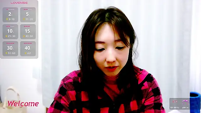 Snapshot of Love_me_Eri_ chatting on 3, 3, 2025 Love me Eri online show from 3, 3, 2025