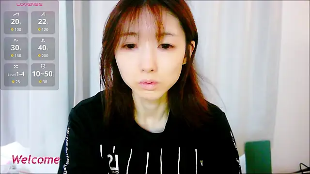 Snapshot of Love_me_Eri_ chatting on 29, 9, 2025 Love me Eri online show from 29, 9, 2025