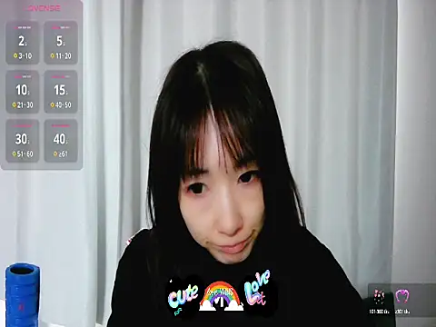 Snapshot of Love_me_Eri_ chatting on 14, 10, 2025 Love me Eri online show from 14, 10, 2025