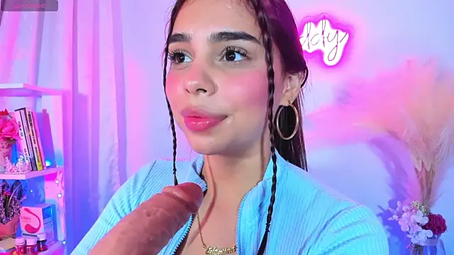 Snapshot of crisbell_lopez chatting on 12, 2, 2025 crisbell lopez online show from 12, 2, 2025