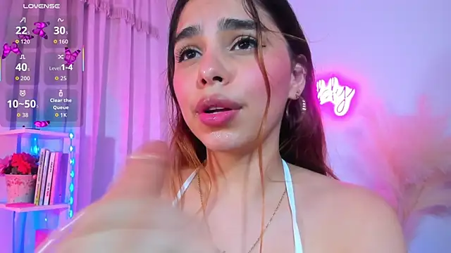 Snapshot of crisbell_lopez chatting on 12, 10, 2025 crisbell lopez online show from 12, 10, 2025
