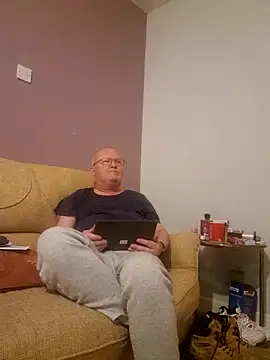 FriendlyDave online show from 4, 3, 2025