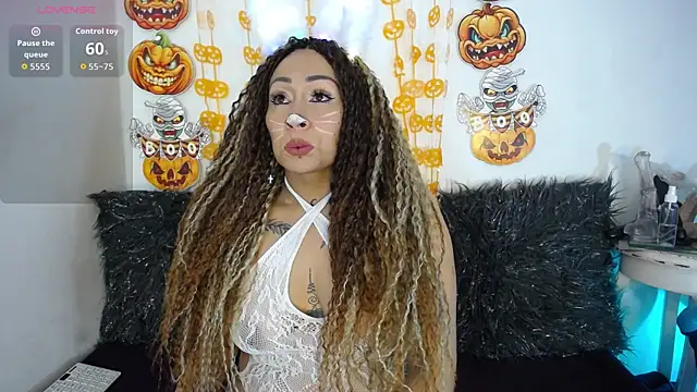 luna sofia69 online show from 8, 10, 2025