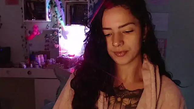 Snapshot of BeellyDance chatting on 8, 5, 2026 BeellyDance online show from 8, 5, 2026