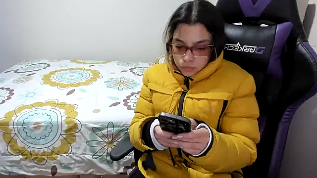 LuisaReyes 2911 online show from 15, 2, 2026