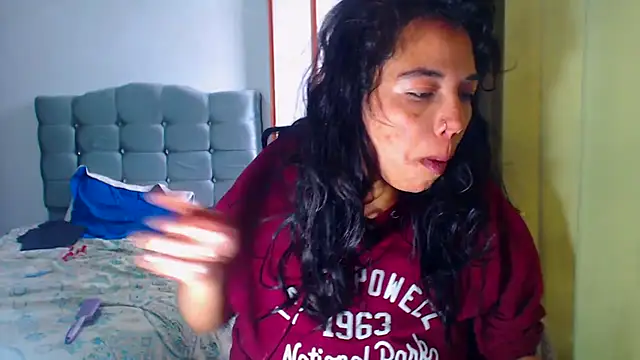 AmaraRoberts420 online show from 11, 1, 2026