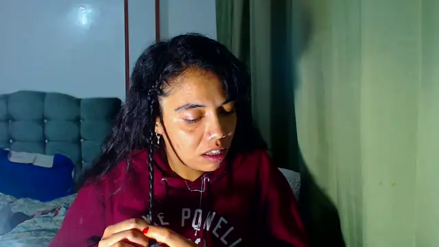 AmaraRoberts420 online show from 1, 2, 2026