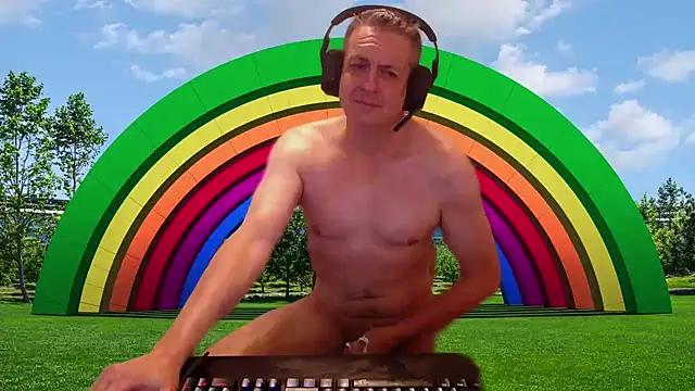 Snapshot of JulioMaximus chatting on 2, 4, 2026 JulioMaximus online show from 2, 4, 2026